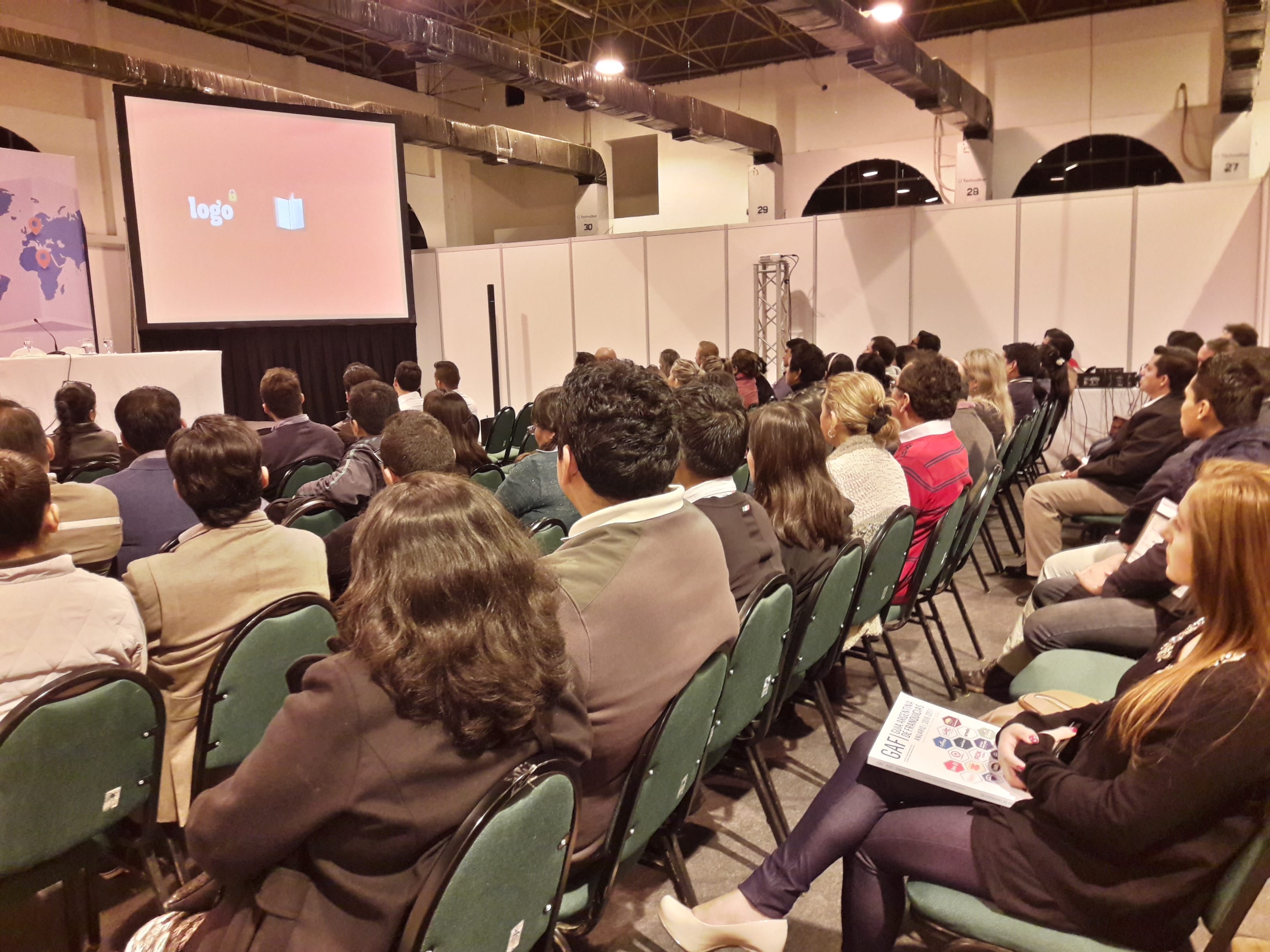 GAF presente en las exposiciones de franquicias de Bolivia y Paraguay